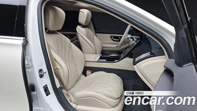 Mercedes-Benz S-Class 2022 — photo 11