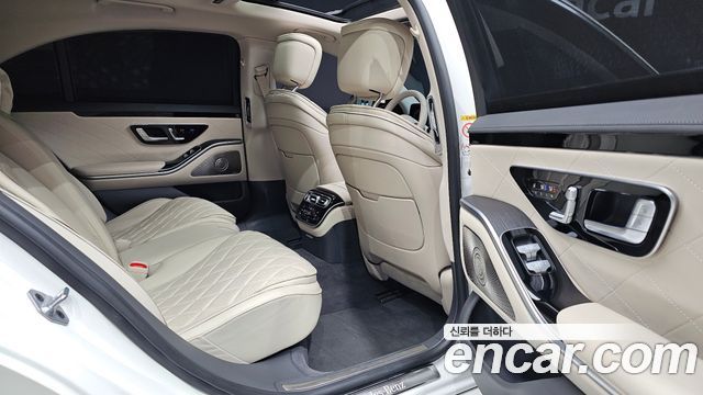 Mercedes-Benz S-Class 2022 — photo 12