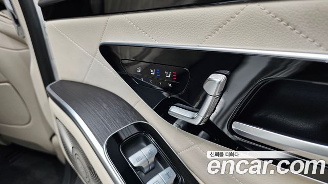 Mercedes-Benz S-Class 2022 — photo 19