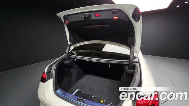 Mercedes-Benz S-Class 2022 — photo 20