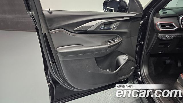 ChevroletGMDaewoo Trailblazer 2022 — photo 14
