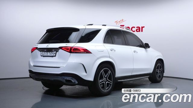 Mercedes-Benz GLE-Class 2019 — photo 2