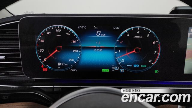 Mercedes-Benz GLE-Class 2019 — photo 11
