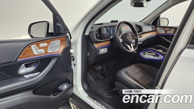 Mercedes-Benz GLE-Class 2019 — photo 13