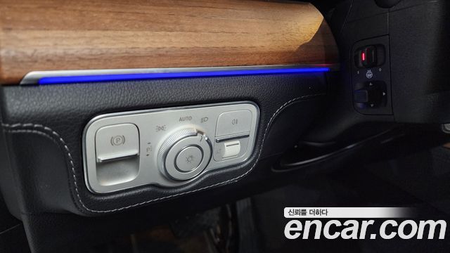 Mercedes-Benz GLE-Class 2019 — photo 26