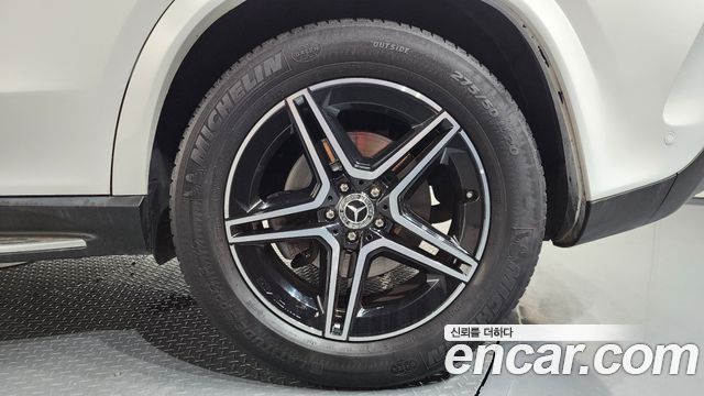 Mercedes-Benz GLE-Class 2019 — photo 7