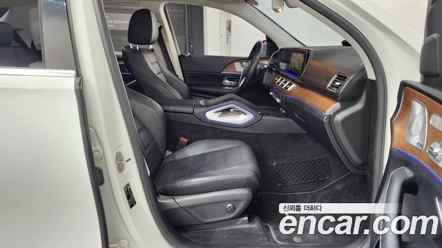Mercedes-Benz GLE-Class 2019 — photo 16