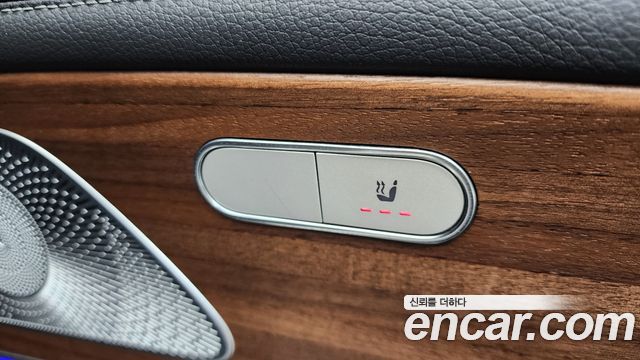 Mercedes-Benz GLE-Class 2019 — photo 27