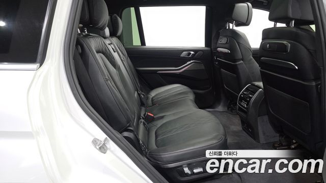 BMW X7 2024 — photo 12