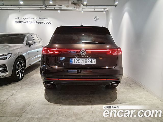 Volkswagen Touareg 2024 — photo 4