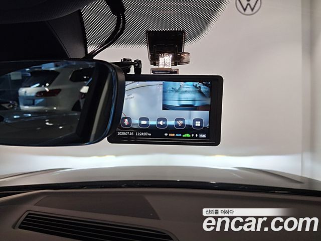 Volkswagen Touareg 2024 — photo 12
