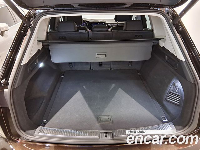 Volkswagen Touareg 2024 — photo 15