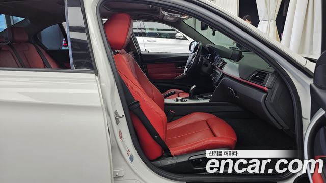 BMW 3-Series 2015 — photo 11