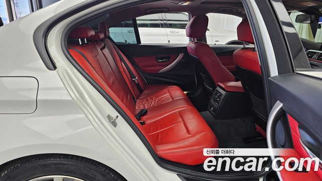 BMW 3-Series 2015 — photo 12