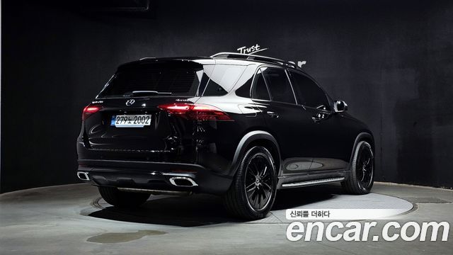 Mercedes-Benz GLE-Class 2025 — photo 2