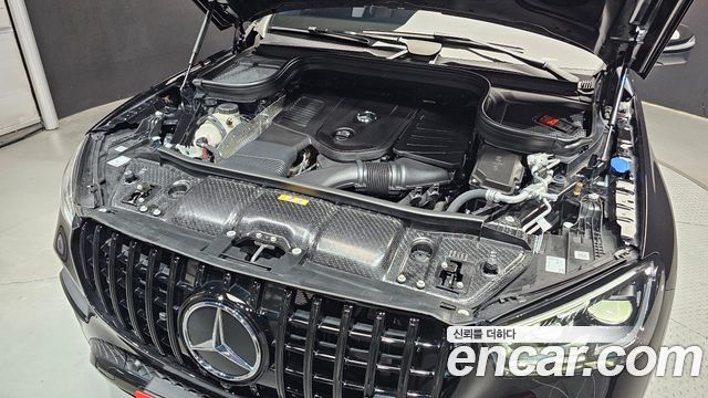 Mercedes-Benz GLE-Class 2025 — photo 6