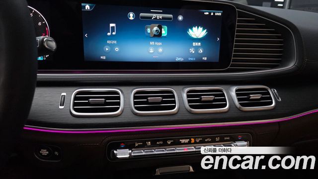 Mercedes-Benz GLE-Class 2025 — photo 20