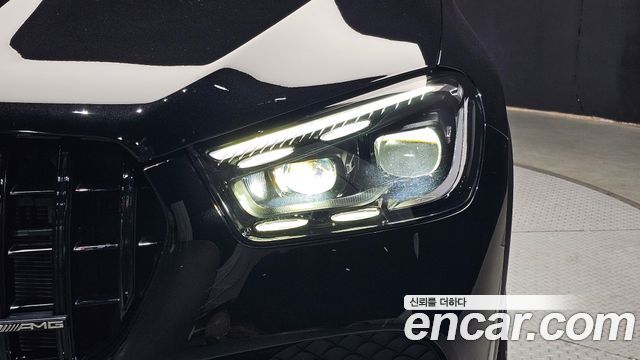 Mercedes-Benz GLE-Class 2025 — photo 8