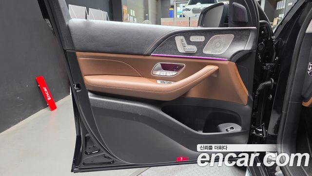 Mercedes-Benz GLE-Class 2025 — photo 14