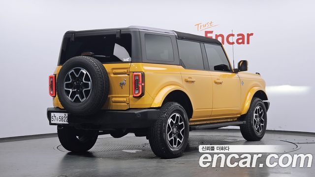 Ford Bronco 2022 — photo 2
