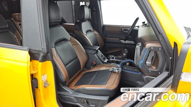 Ford Bronco 2022 — photo 17