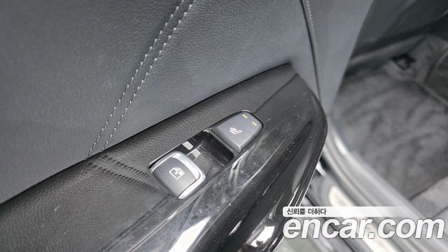 Kia K5 2023 — photo 24