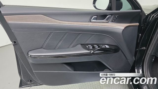 Kia K5 2023 — photo 14
