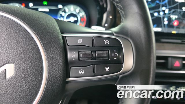 Kia K5 2023 — photo 29