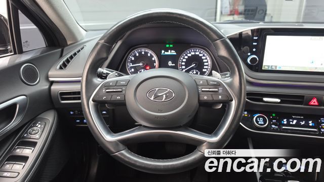 Hyundai Sonata 2022 — photo 19