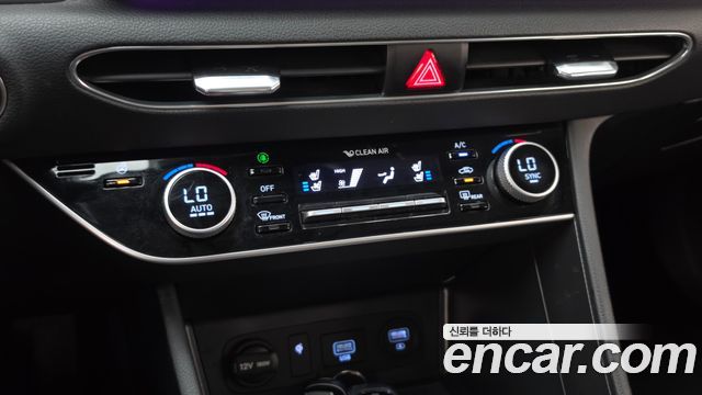 Hyundai Sonata 2022 — photo 23