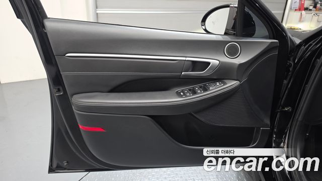 Hyundai Sonata 2022 — photo 14