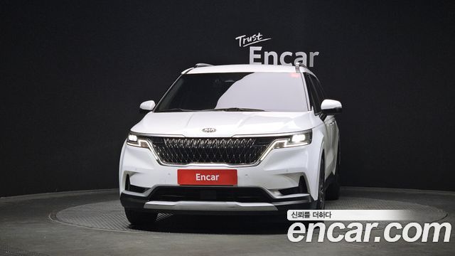 Kia Canival 2021 — photo 3