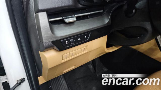 Kia Canival 2021 — photo 18
