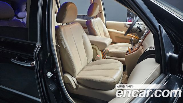Kia Canival 2014 — photo 11