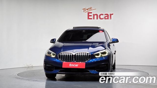 BMW 1-Series 2021 — photo 3