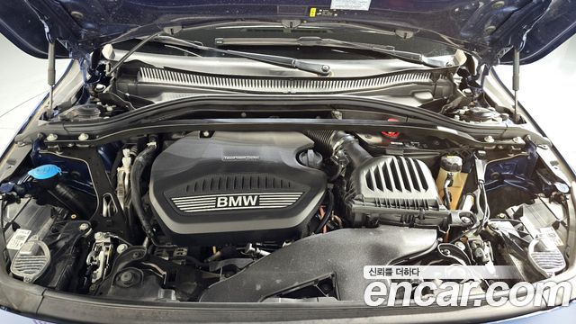 BMW 1-Series 2021 — photo 6