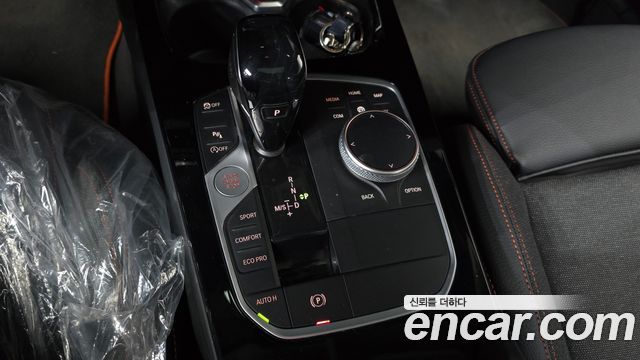 BMW 1-Series 2021 — photo 9