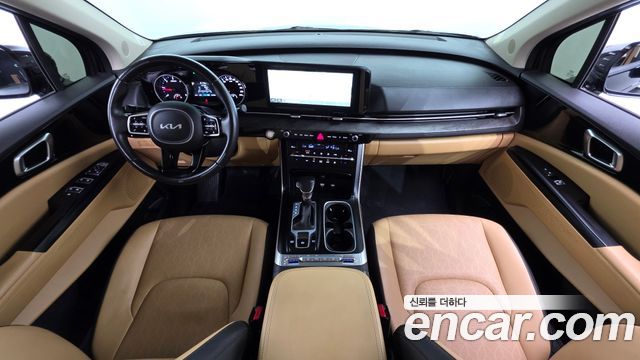 Kia Canival 2023 — photo 7
