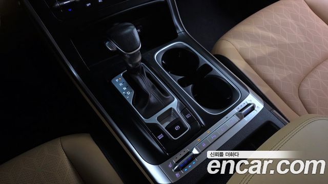 Kia Canival 2023 — photo 9