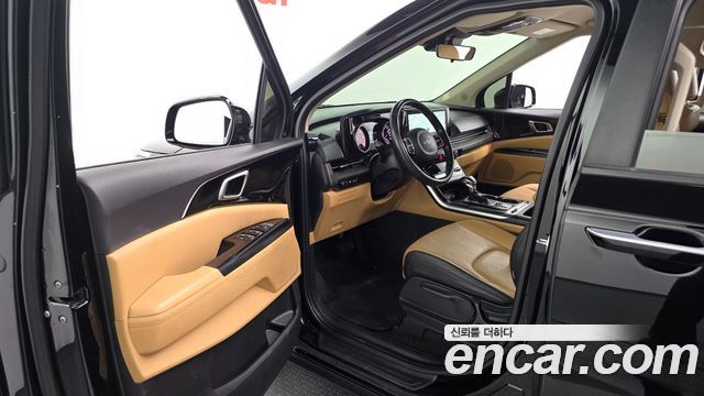 Kia Canival 2023 — photo 10