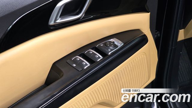 Kia Canival 2023 — photo 15
