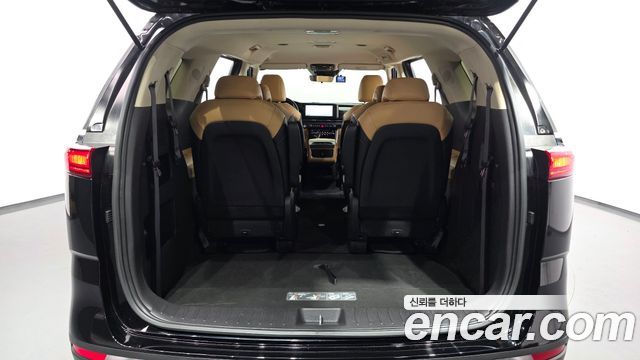 Kia Canival 2023 — photo 19