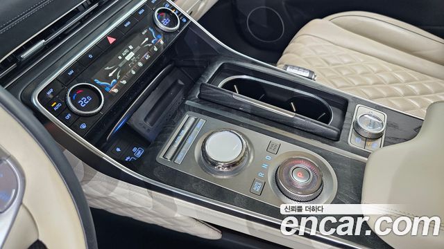 Genesis GV80 2023 — photo 12