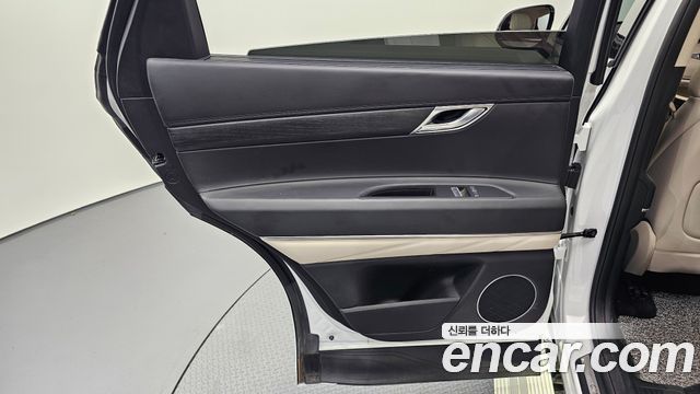 Genesis GV80 2023 — photo 15