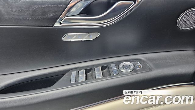Genesis GV80 2023 — photo 27