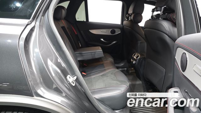 Mercedes-Benz GLC-Class 2022 — photo 17