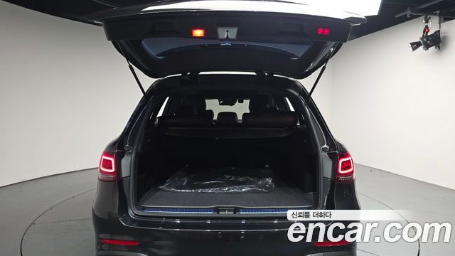 Mercedes-Benz GLC-Class 2022 — photo 26