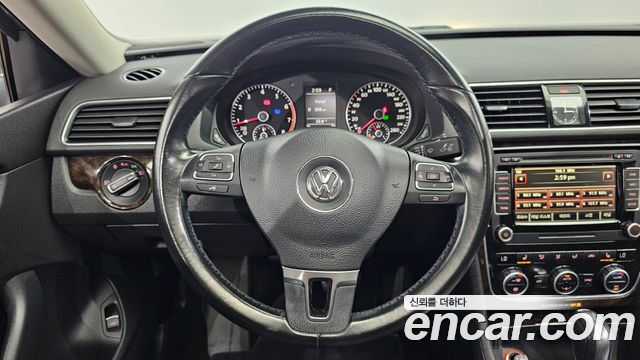 Volkswagen Passat 2015 — photo 13
