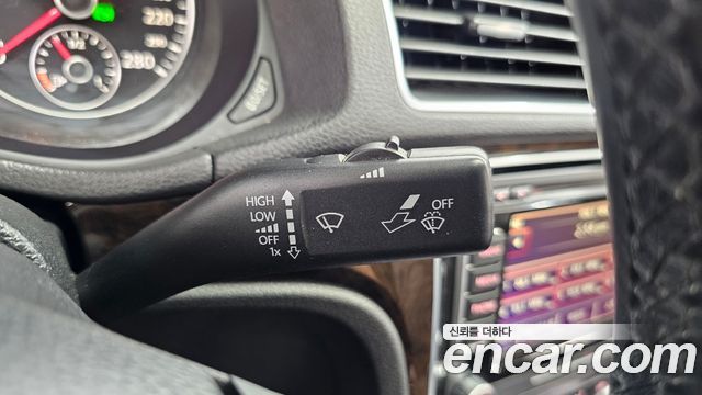Volkswagen Passat 2015 — photo 17