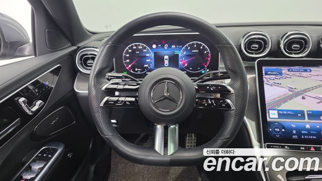 Mercedes-Benz C-Class 2022 — photo 20